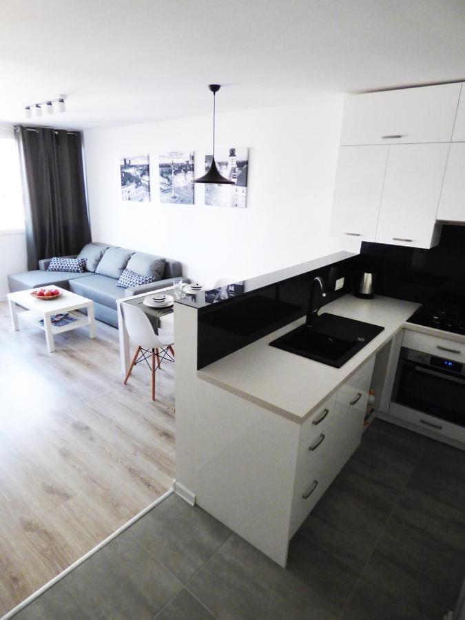 Plac Grzybowski Apartment Warszawa Exteriör bild